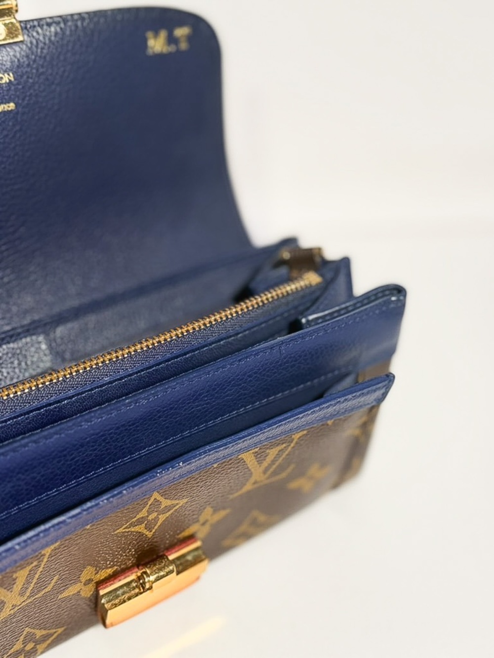 Louis Vuitton Monogram Elysee Wallet Navy with strap attachment - Picture 4 of 11